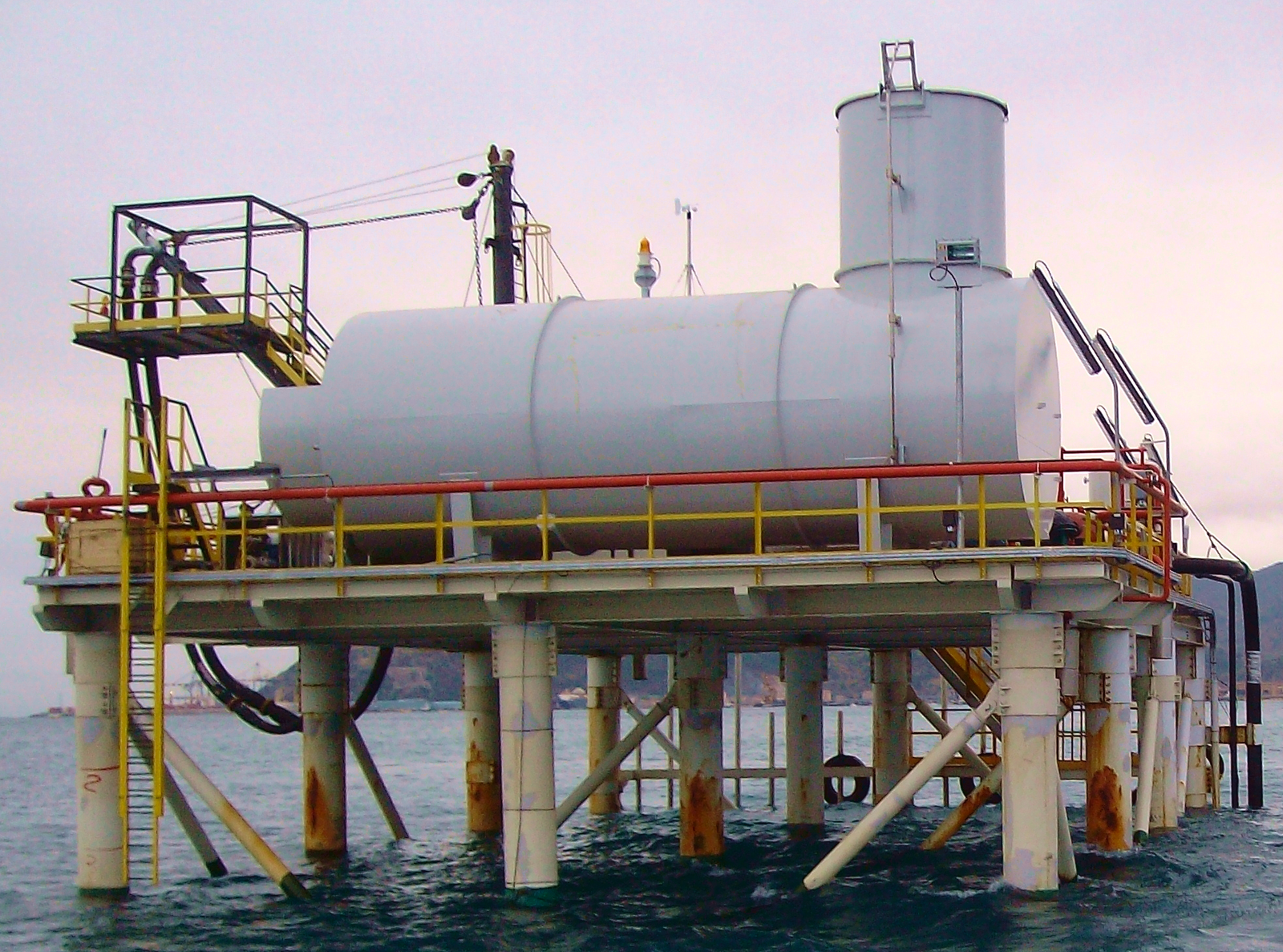 Direct thermal oxidizers